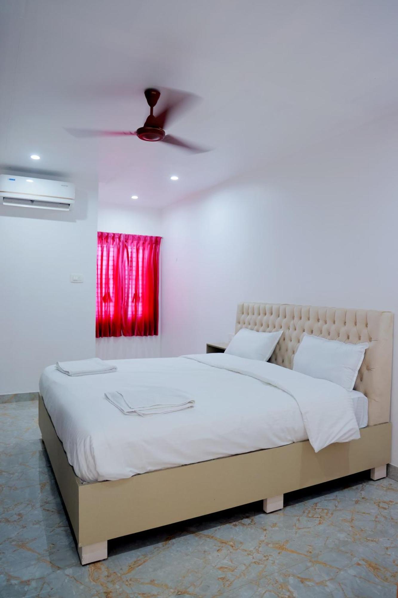 Grand Sangeetham Inn Tiruchchendur Exterior photo